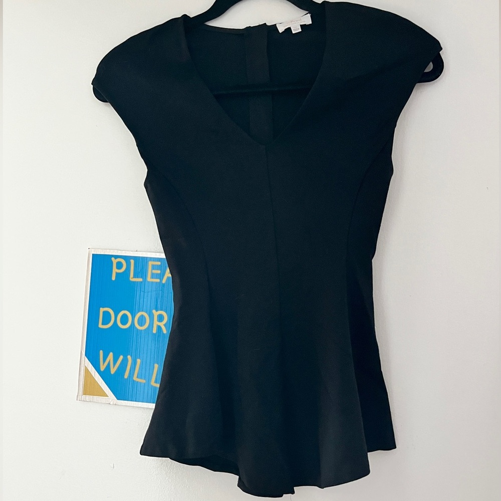 Aritzia Wilfred Black v neck Top with metal back zip
